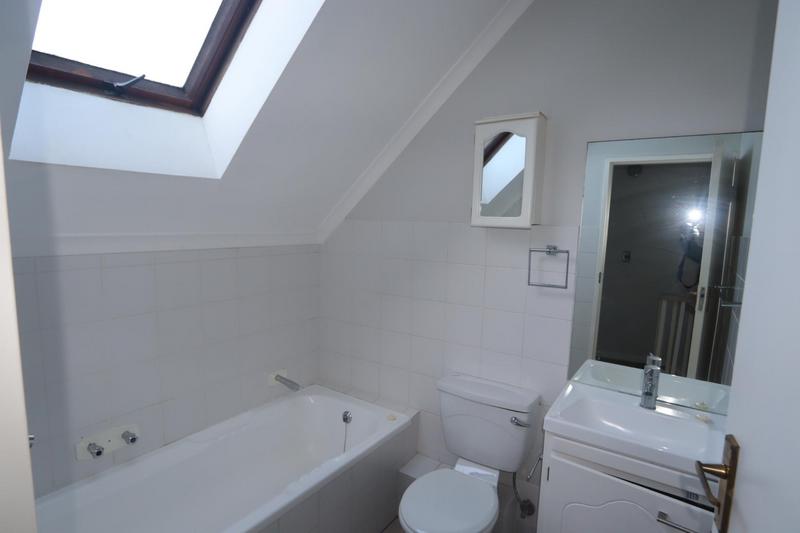 To Let 2 Bedroom Property for Rent in Hout Bay Western Cape